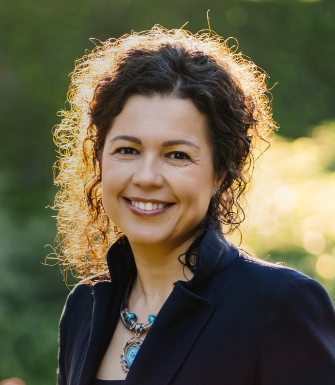 About Thumb - Carmen Pop